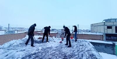 خبرگزاری فارس - آماده‌باش گروه‌های جهادی اردبیل به دنبال بارش برف و برودت هوا