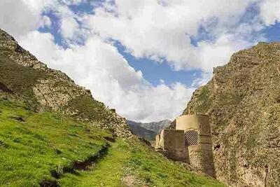 دروازه تاریخی ارغون‌شاه یکی‌از مهمترین جاذبه‌های گردشگری خراسان است