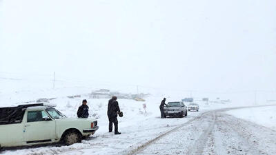 برف بزرگراه تبریز- اهر را مسدود کرد + فیلم