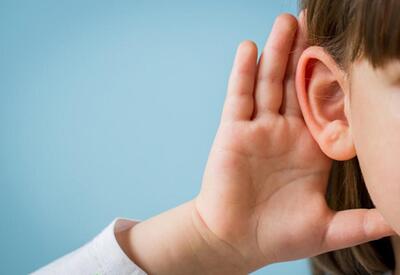 ببینید | چگونه متوجه اختلال شنوایی  کودکمان بشویم؟