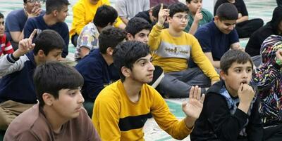 خبرگزاری فارس - حضور ۳ هزار نفری دانش‌آموزان ایلامی در مراسم معنوی اعتکاف