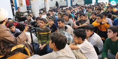 خبرگزاری فارس - اعتکاف بیش از ۵ هزار دانش‌آموز در مساجد استان قم