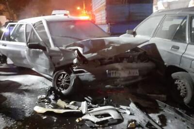 برخورد ۳ دستگاه خودرو سواری در اسلامشهر/۴ نفر مصدوم شدند