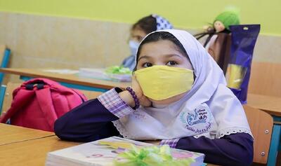 ناظم مدرسه دختر ۱۱ ساله را به خاطر حجاب کتک زد | رویداد24