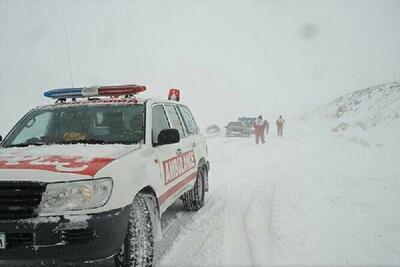 امدادرسانی به حادثه‌دیدگان در برف و کولاک ۱۶ استان