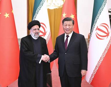 روزنامه جمهوری اسلامی: چین از ایران خواسته مانع اقدامات یمن علیه کشتی‌ها شود وگرنه روابط تهران و پکن دچار مشکل خواهد شد / چین پایش را از گلیمش درازتر نکند