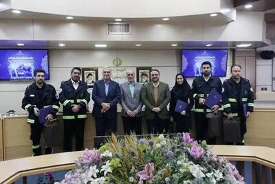 تقدیر وزیر بهداشت از تلاش‌های نیروهای اورژانس در حادثه حریق بیمارستان گاندی تهران