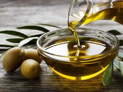  اشتباه نکنید؛ روغن زیتون هم کالری دارد