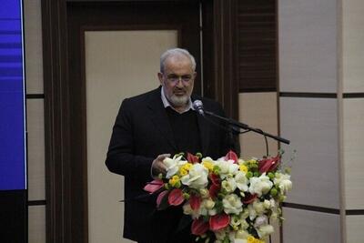 وزیر صمت: باید هر ایرانی بتواند یک خودرو وارد کند