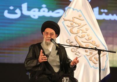 امام جمعه اصفهان: دشمن تلاش می‌کند استقبال مردم از انتخابات را کاهش دهد - تسنیم