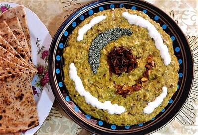 طرز تهیه آش بادمجان به روش همدانی