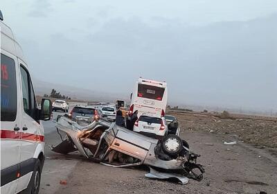 ۸ کشته و مصدوم در تصادف زنجیره‌ای ۴ خودرو در جنوب کرمان