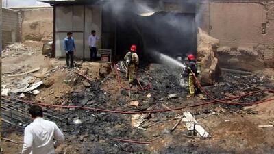 اولین تصاویر از آتش‌ سوزی در بازار نجف‌آباد (فیلم)