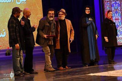 جایزه جشنواره تئاتر فجر به مجری ممنوع‌التصویر تلویزیون رسید (+عکس)