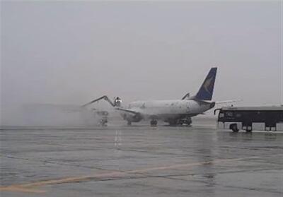 هشدار فرودگاه مشهد‌ به‌ مسافران / بارش سنگین برف پروازهای فرودگاه مشهد را تعطیل کرد - تسنیم