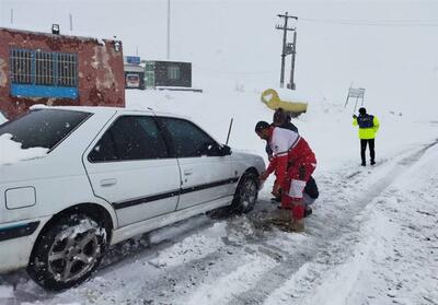 بارش سنگین برف در زنجان/آماده‌باش هلال احمر - تسنیم