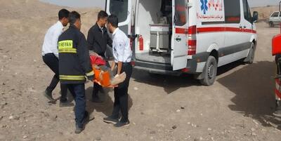 خبرگزاری فارس - نجات فرد گرفتار در چاه ۳۰ متری بعد از ۳ شبانه‌روز در بم