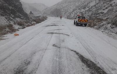 ۱۴۰ خودروی گرفتار در برف و کولاک کردستان رهاسازی شد