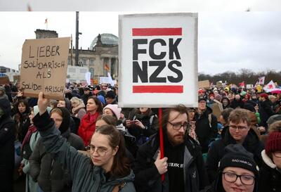 تجمع بزرگ علیه نژادپرستی در آلمان (+ عکس) / عصبانیت از ایده اخراج مهاجران و شهروندان آلمانی مهاجرتبار