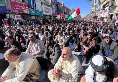 ادامه تأکید تحصن‌کنندگان پاکستان به رفع محدودیت تردد با افغانستان - تسنیم