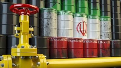 کیهان : اصلاح‌طلبان چون خودشان نتوانستند نفت بفروشند، از روی حسادت می‌گویند رئیسی نفت را به نصف قیمت به چین می‌فروشد
