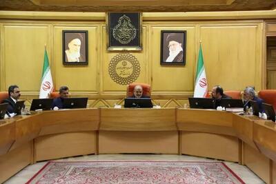 جزئیات دیدار وزیر کشور با مشاور وزیر کشور عراق و هیات همراه / وحیدی:  آمریکا باید بفهمد نمی تواند در کشورها دخالت کند / بغداد در شورای امنیت مواضع خوبی گرفت
