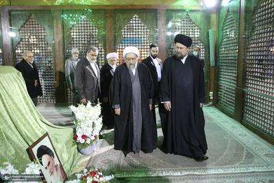 (تصاویر) تجدید میثاق اعضای مجمع تشخیص مصلحت نظام با امام راحل