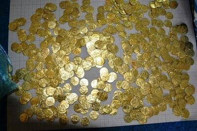 ۲۷۳ سکه باستانی تقلبی در آران وبیدگل کشف شد
