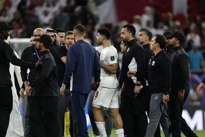مربیان تیم ملی هم با قطری‌ها درگیر شدند!