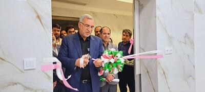 وزیر بهداشت یک دستگاه شبیه‌سازی درمان را در زاهدان افتتاح کرد