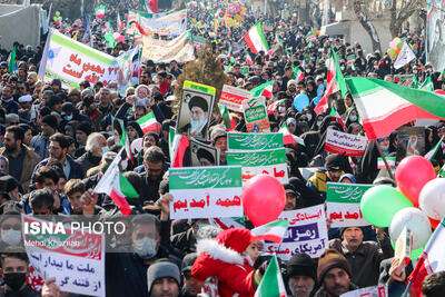 بیاتی: مردم با حضور در راهپیمایی ۲۲ بهمن دشمن را ناامید خواهند کرد
