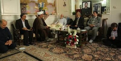 خبرگزاری فارس - دیدار معاون رئیس‌جمهور با دو خانواده شهید مدافع حرم در قم