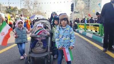 راهپیمایی چهل و پنجمین سالگرد پیروزی انقلاب اسلامی آغاز شد