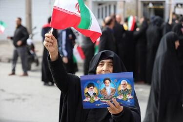 خبرگزاری فارس - شور لرستانی‌های در جشن انقلاب