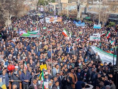 نماینده مجلس: انقلاب با قدرت در مسیر اهدافش در حال حرکت است