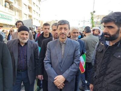 فتاح: ما مسئولان باید مردمی باشیم/ حضور مردم  انقلاب و نظام را بیمه می کند