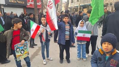 راهپیمایی ۲۲ بهمن در روستای «سرنجه» لرستان