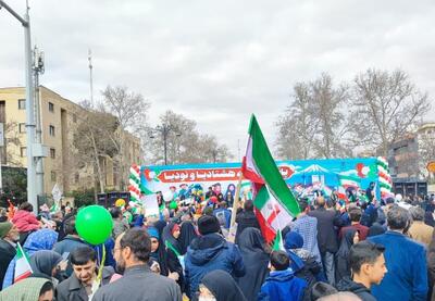 مردم شیراز باز هم با حضور خود در راهپیمایی ۲۲ بهمن حماسه آفریدند