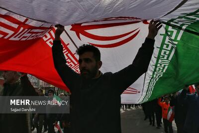 راهپیمایی دانشجویان خراسان جنوبی در یادمان شهدای اروند رود
