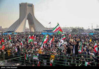 مراسم گرامیداشت روز 22 بهمن - میدان آزادی- عکس خبری تسنیم | Tasnim