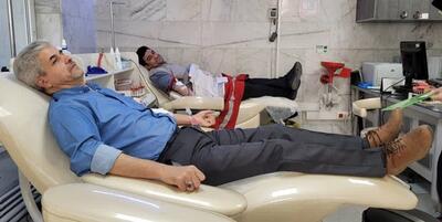 خبرگزاری فارس - مردم اصفهان در روز 22 بهمن خون اهدا کردند