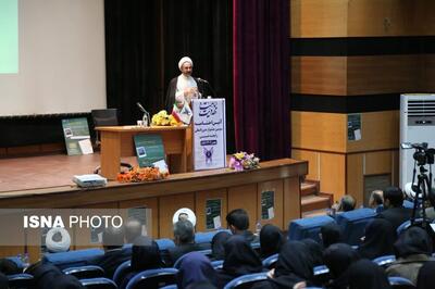 برگزاری اختتامیه‌ی جشنواره بین‌المللی سفرنامه و خاطره‌نویسی رایحه حسینی در ایلام