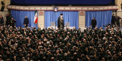 خبرگزاری فارس - فیلم| نخستین دیدار پاسداران با حضرت آیت‌الله خامنه‌ای در دوران رهبری