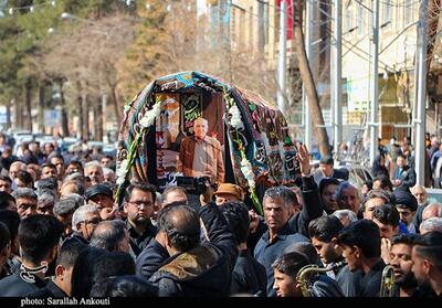 تشییع پیکر پیرغلام حسینی در کرمان + تصاویر - تسنیم