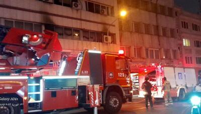 آتش‌سوزی هولناک یک ساختمان در ایرانشهر
