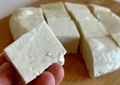 (ویدئو) طرز تهیه آسان و ارزان پنیر خوشمزه در خانه