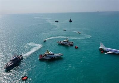 نجات 11 سرنشین یک شناور غیرمجاز از غرق‌شدگی - تسنیم