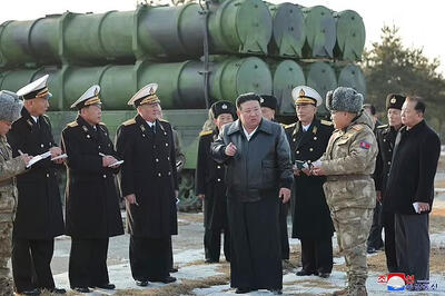 کیم دستور آمادگی دریایی برای مقابله با اقدامات کره جنوبی را صادر کرد
