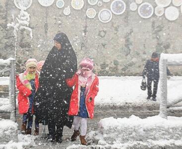 برف و یخبندان مدارس این استان را تعطیل کرد