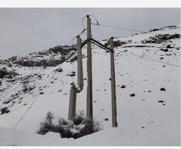 وصل شدن برق ۹۸روستای کردستان تا ۷۲ساعت دیگر/شکستگی۳۰۰ اصله تیربرق